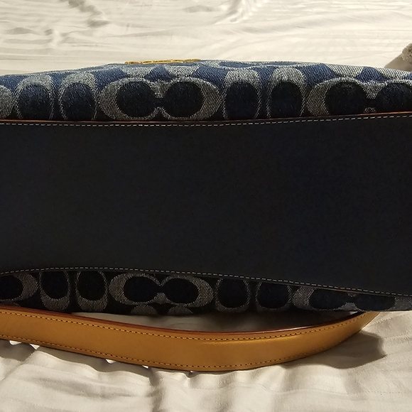 Coach Laurel Shoulder Bag Signature Denim - Picture 3 of 6